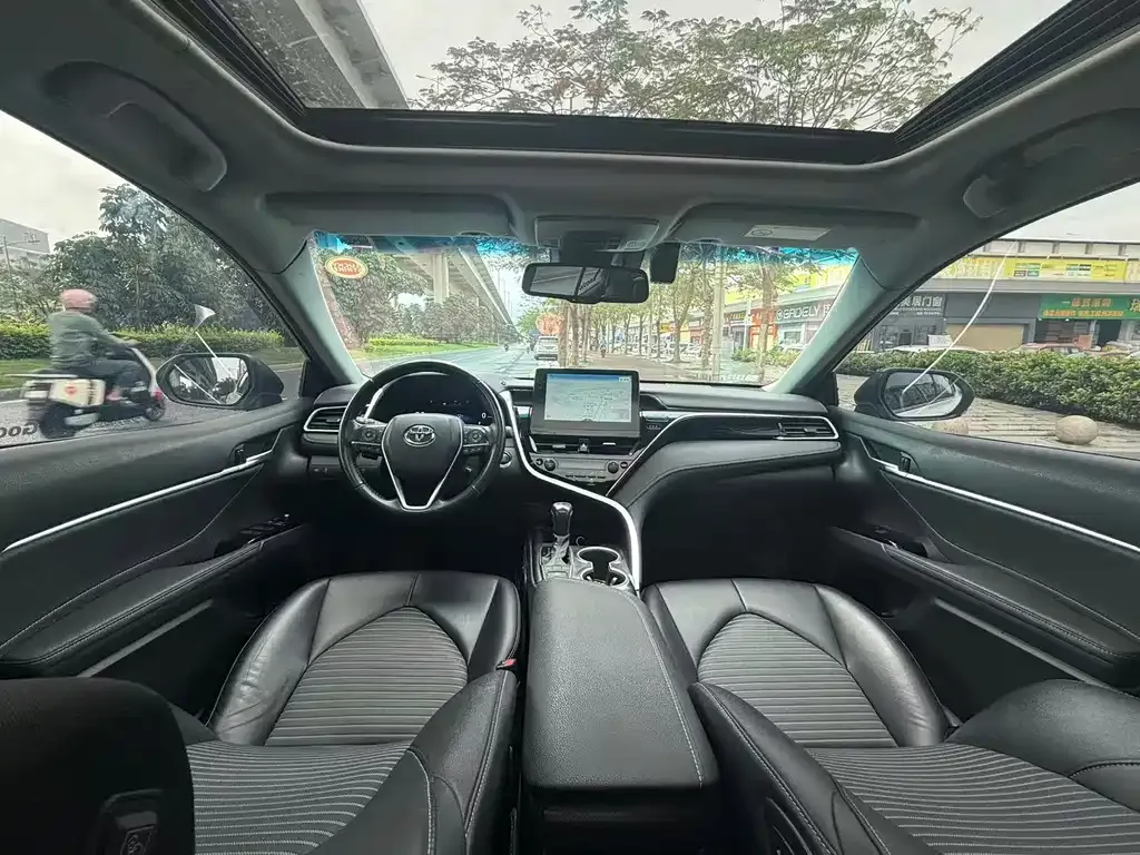 Toyota Camry 2022 из CN, фото 8