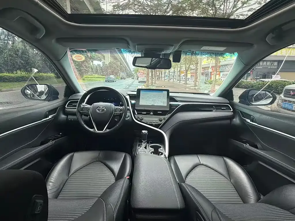Toyota Camry 2022 из CN, фото 4
