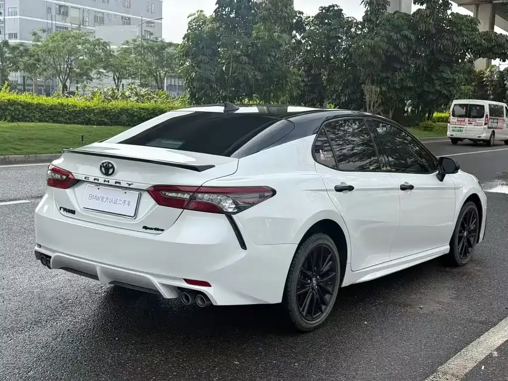 Toyota Camry 2022 из CN, фото 10