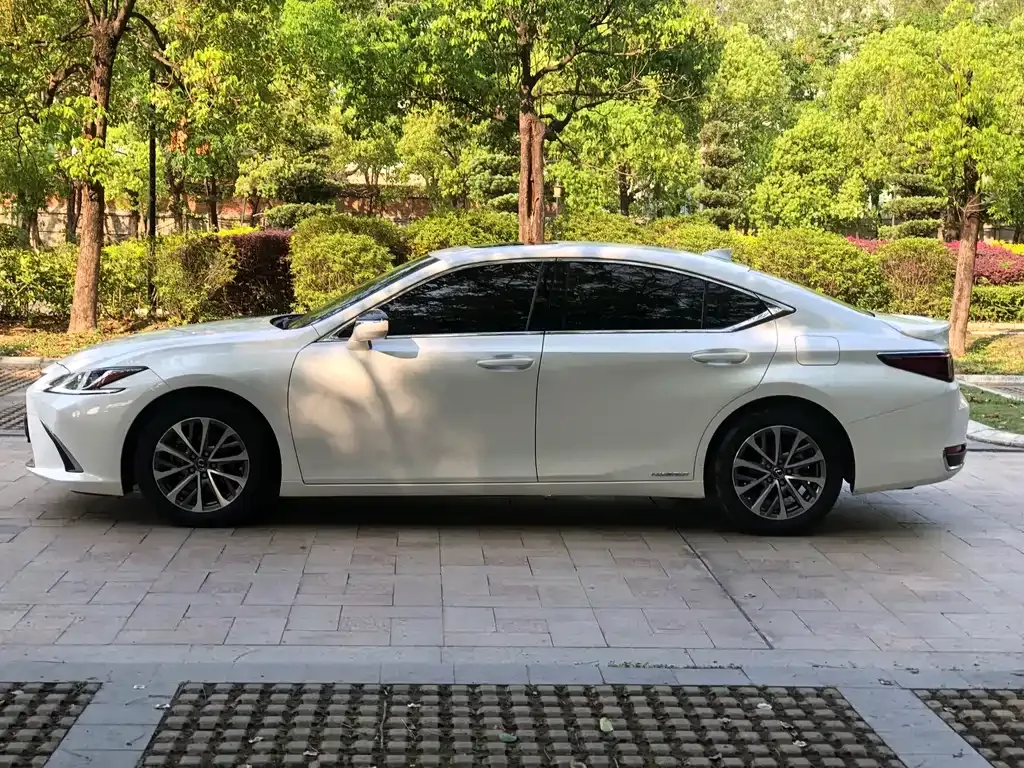 Lexus ES 2022 из CN, фото 6