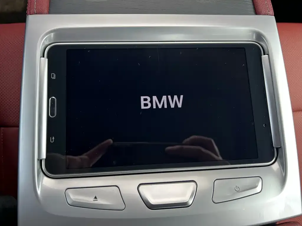 BMW 5 Series — фото 4