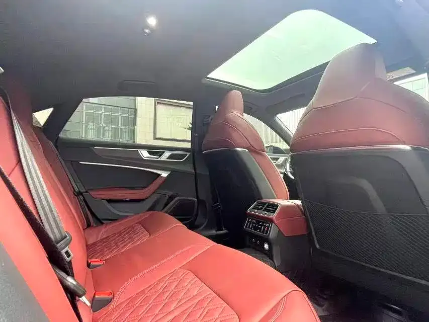 Audi A7L 2024 из CN, фото 5