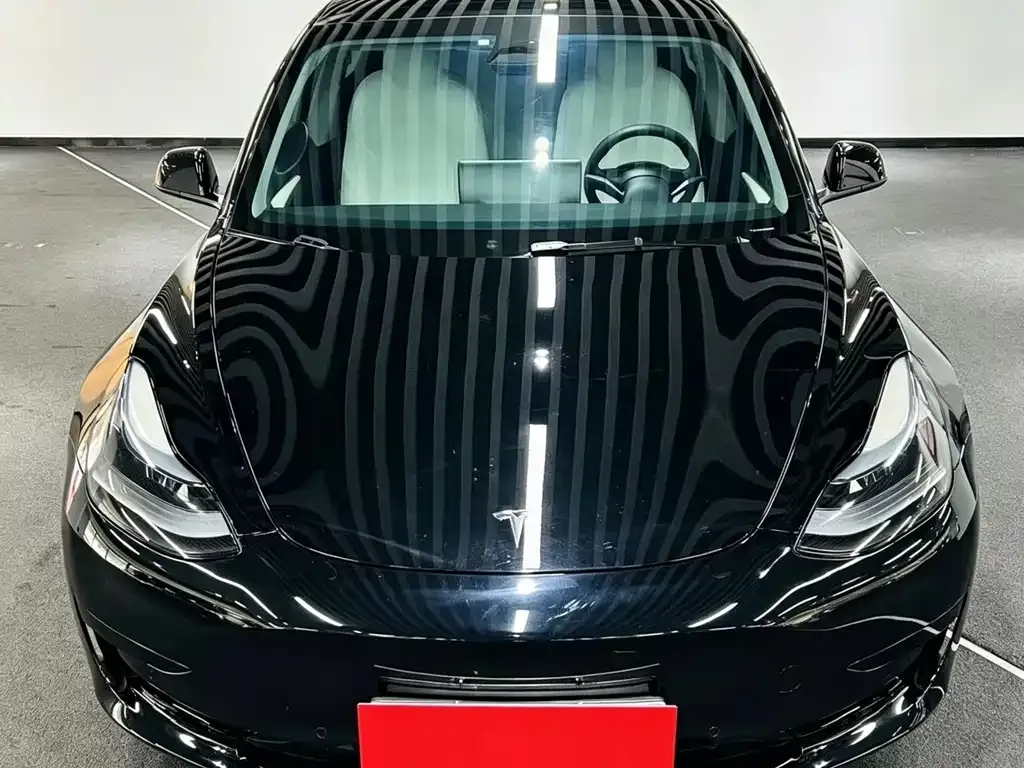 Tesla Model 3 — фото 7