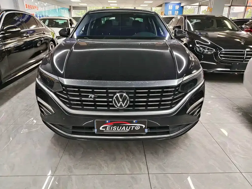 Volkswagen Passat — фото 8