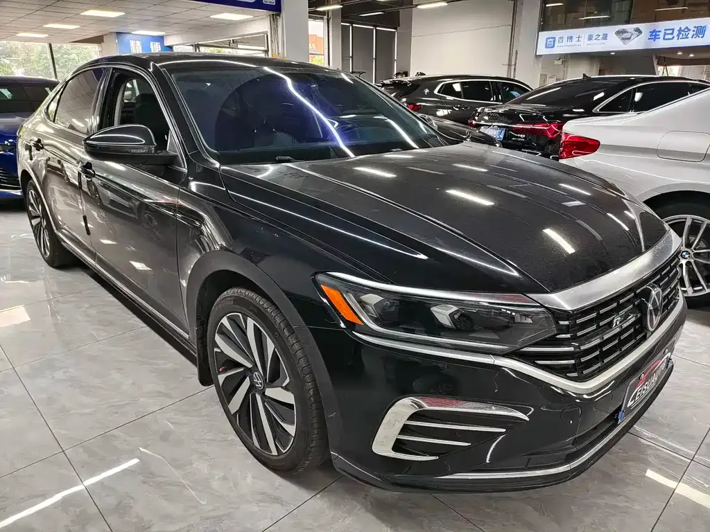 Volkswagen Passat — фото 9