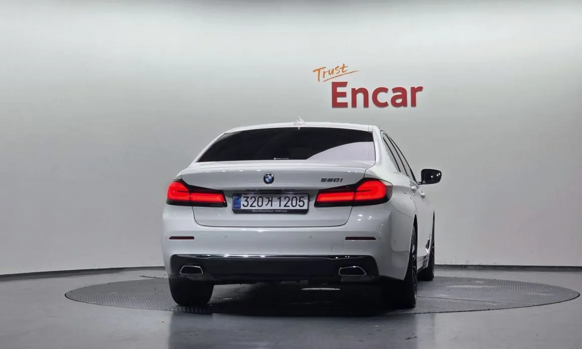 BMW 5-Series 2023 из KR, фото 4