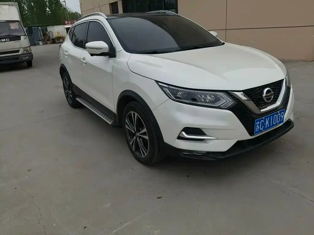 Nissan Qashqai 2022 из CN, фото 2