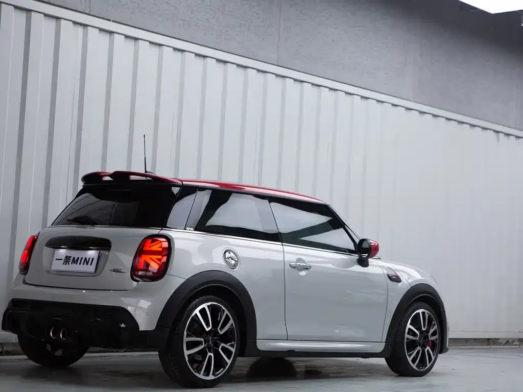 MINI JCW (John Cooper Works) — фото 2