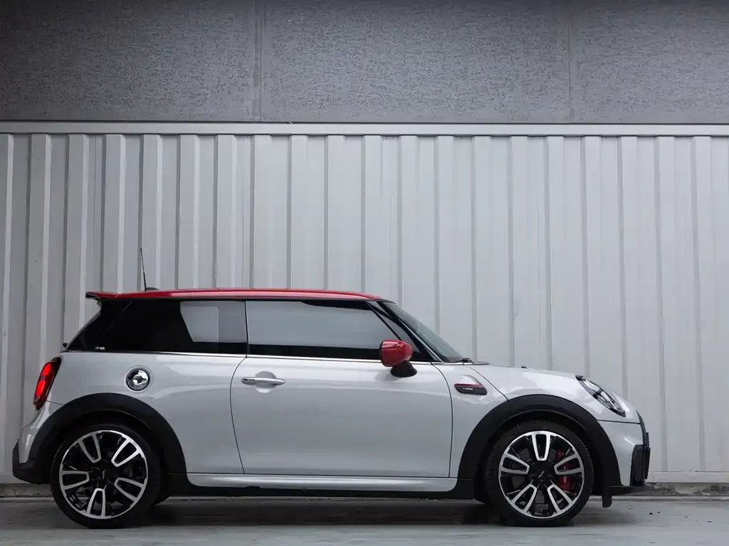 MINI JCW (John Cooper Works) — фото 7