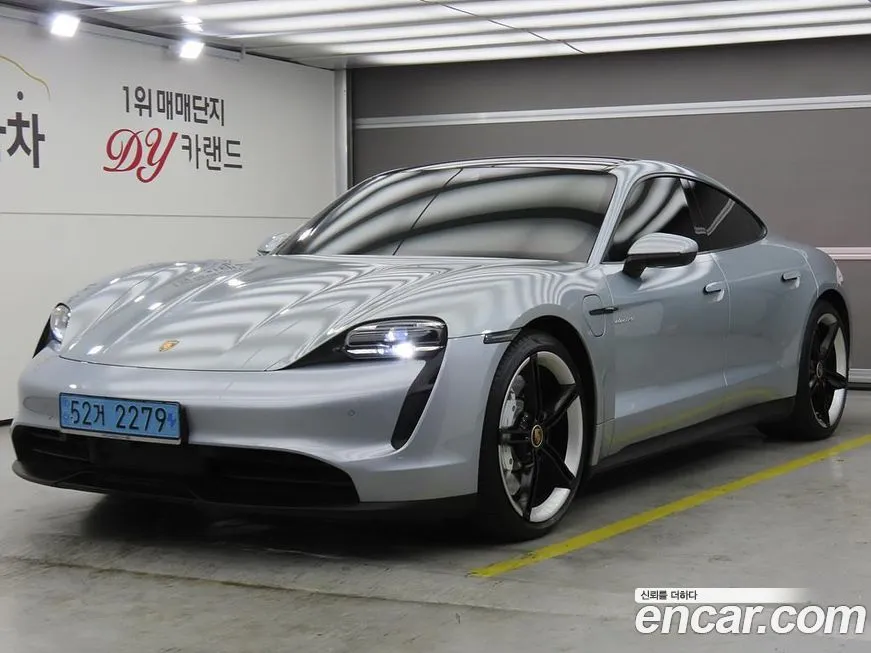 Porsche Taycan