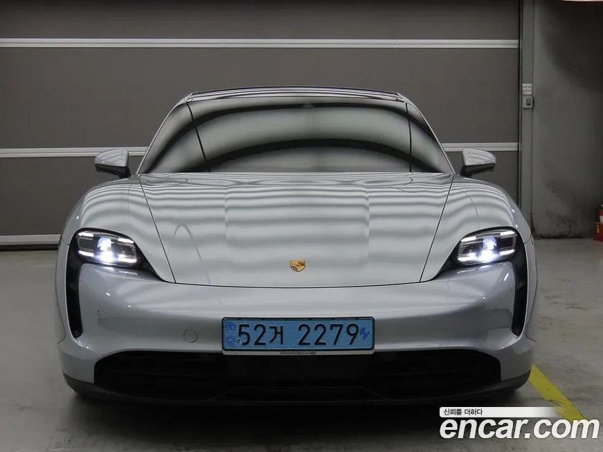 Porsche Taycan 2022 из KR, фото 3