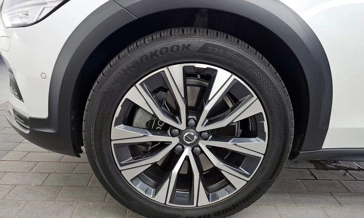 Volvo V90 2021 из KR, фото 9
