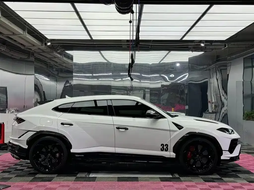 Lamborghini Urus — фото 3