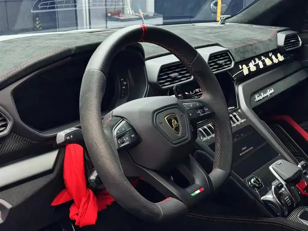 Lamborghini Urus — фото 5