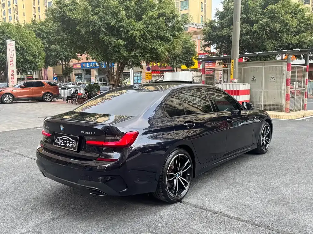 BMW 3 Series 2021 из CN, фото 8