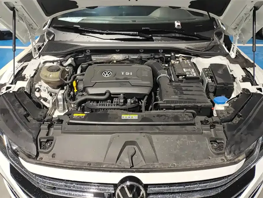 Volkswagen CC 2023 из CN, фото 4