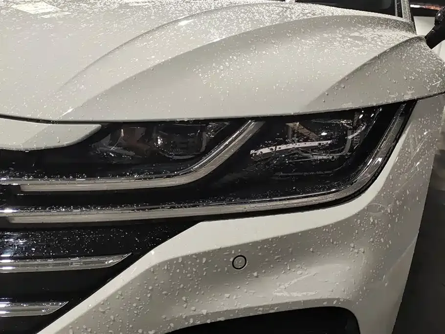 Volkswagen CC 2023 из CN, фото 10