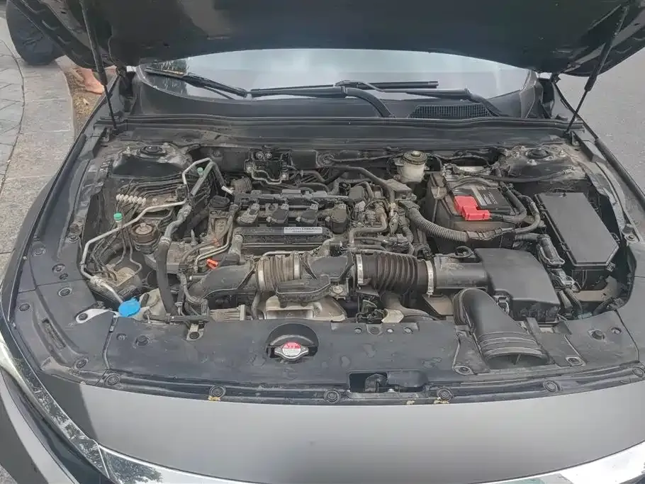 Honda Accord — фото 4