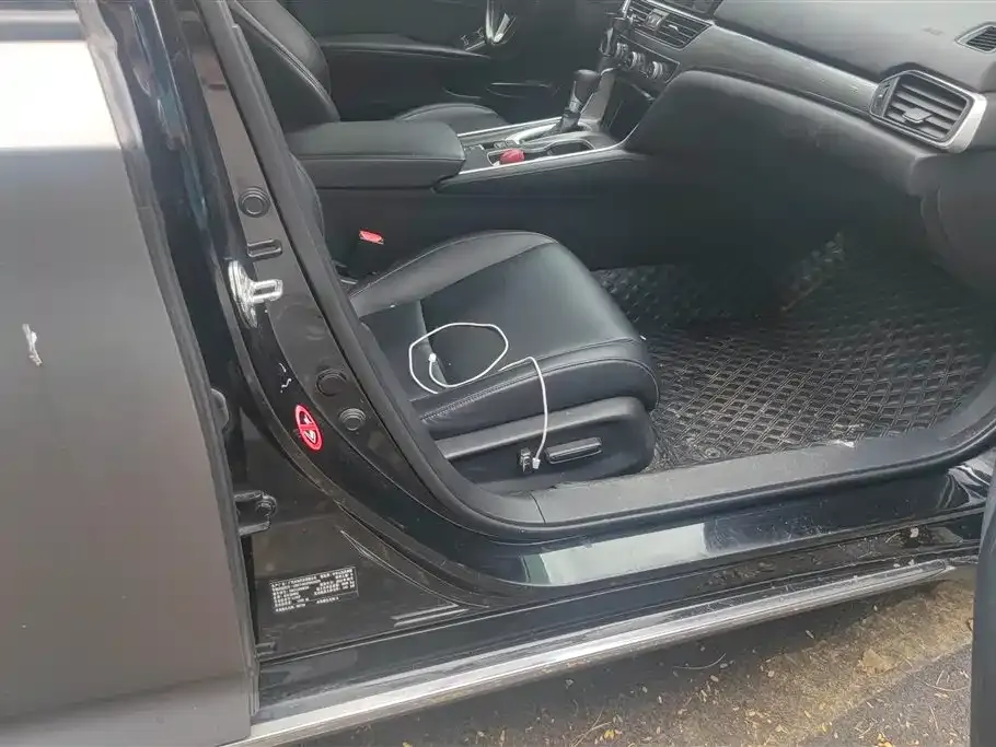 Honda Accord — фото 3