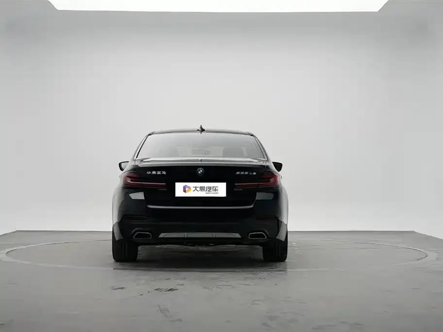 BMW 5 Series New Energy — фото 5