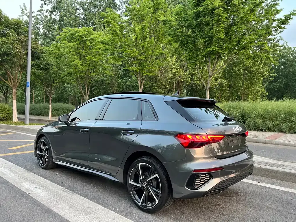 Audi A3 2022 из CN, фото 6