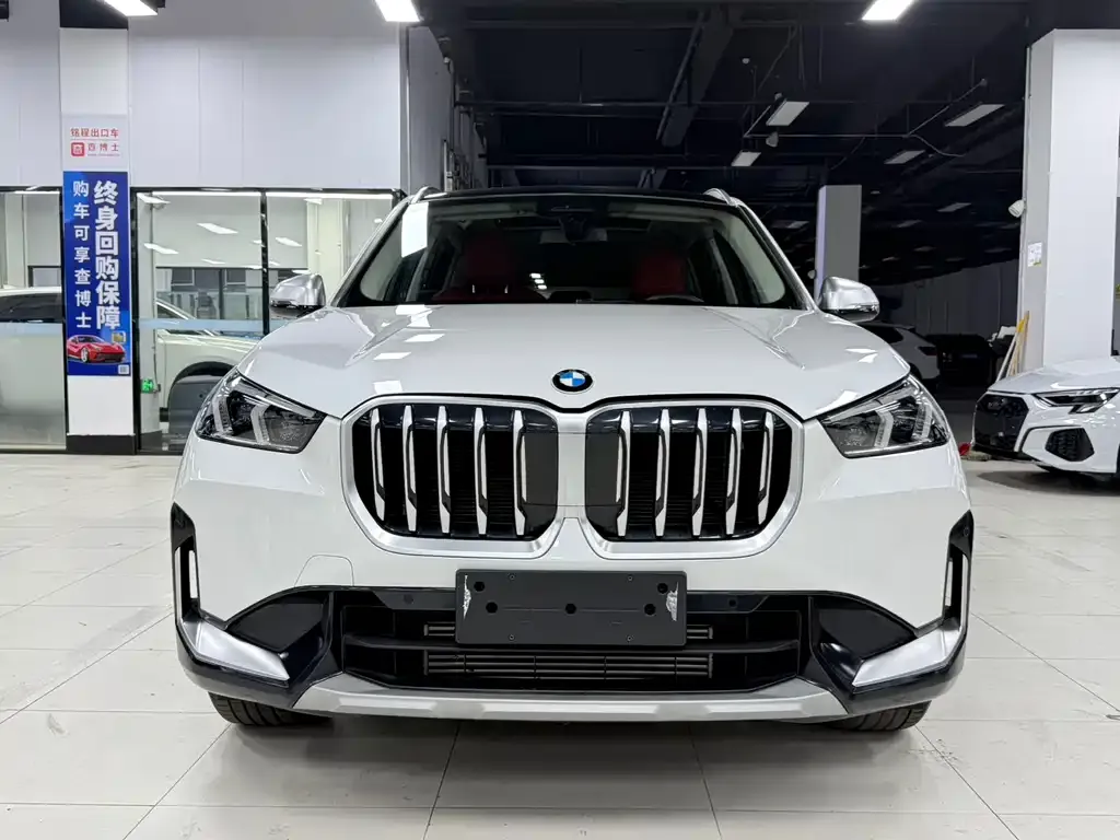 BMW X1 — фото 7