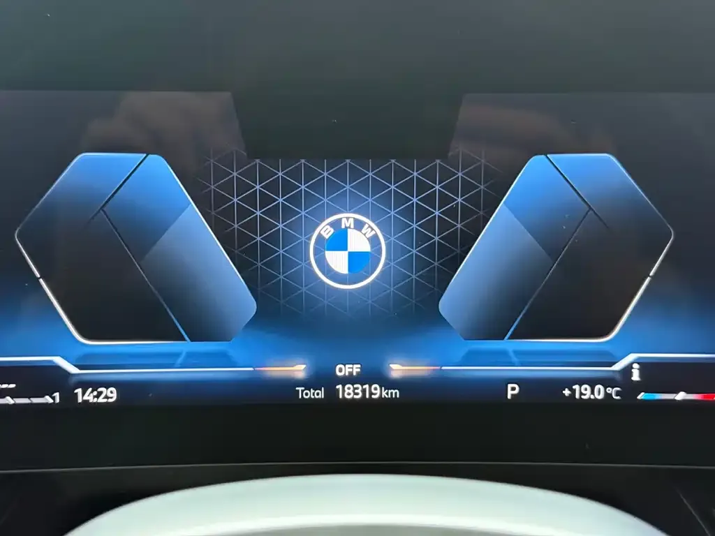BMW X1 — фото 2