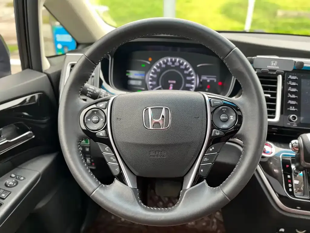 Honda Elysion 2021 из CN, фото 2