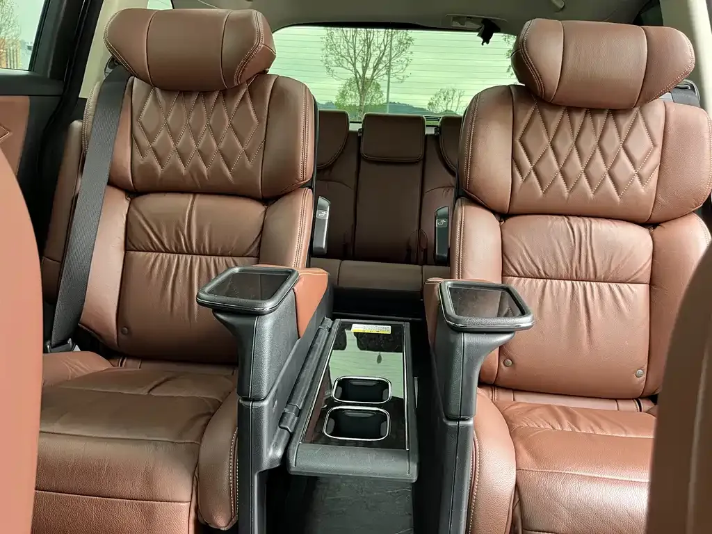 Honda Elysion 2021 из CN, фото 3
