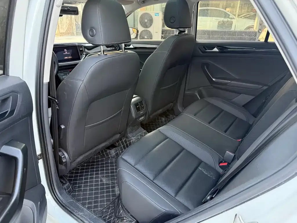 Volkswagen T-Roc 2021 из CN, фото 4