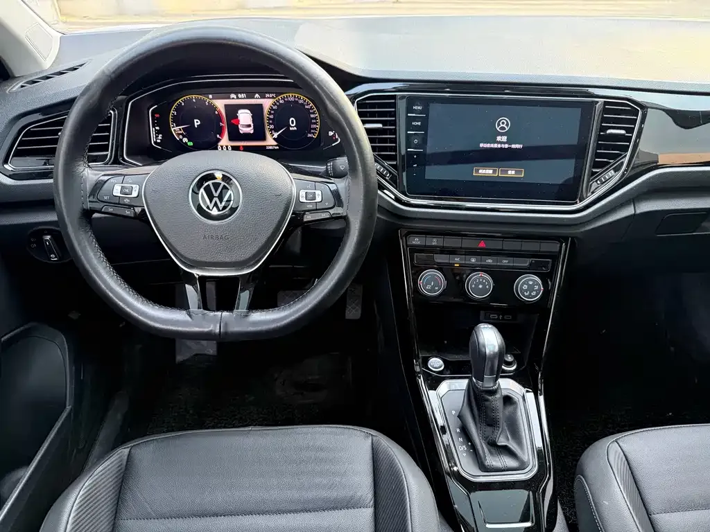 Volkswagen T-Roc 2021 из CN, фото 2