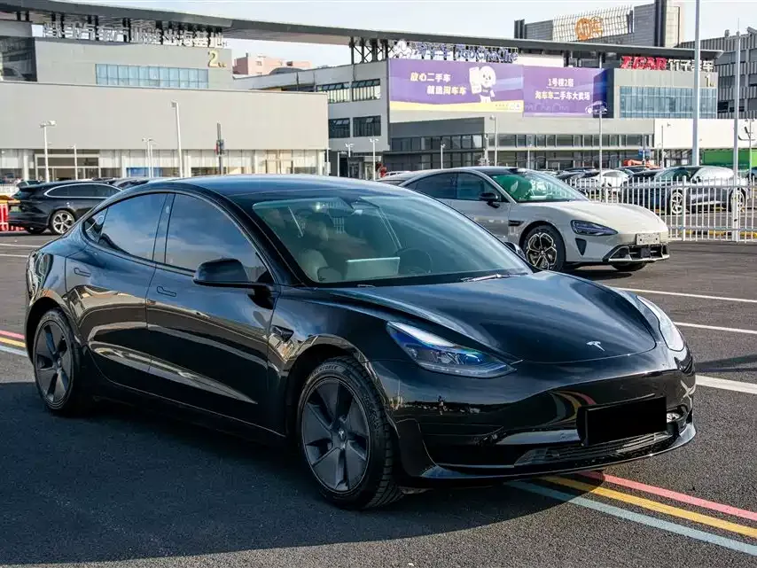 Tesla Model 3 — фото 6