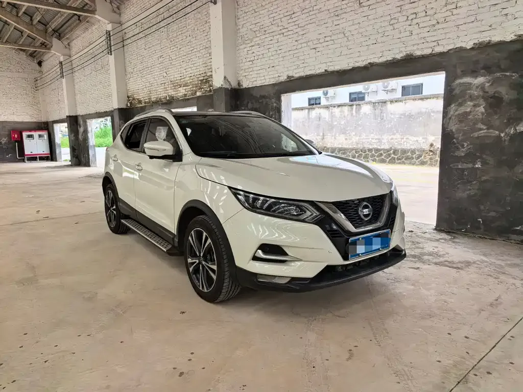 Nissan Qashqai — фото 6