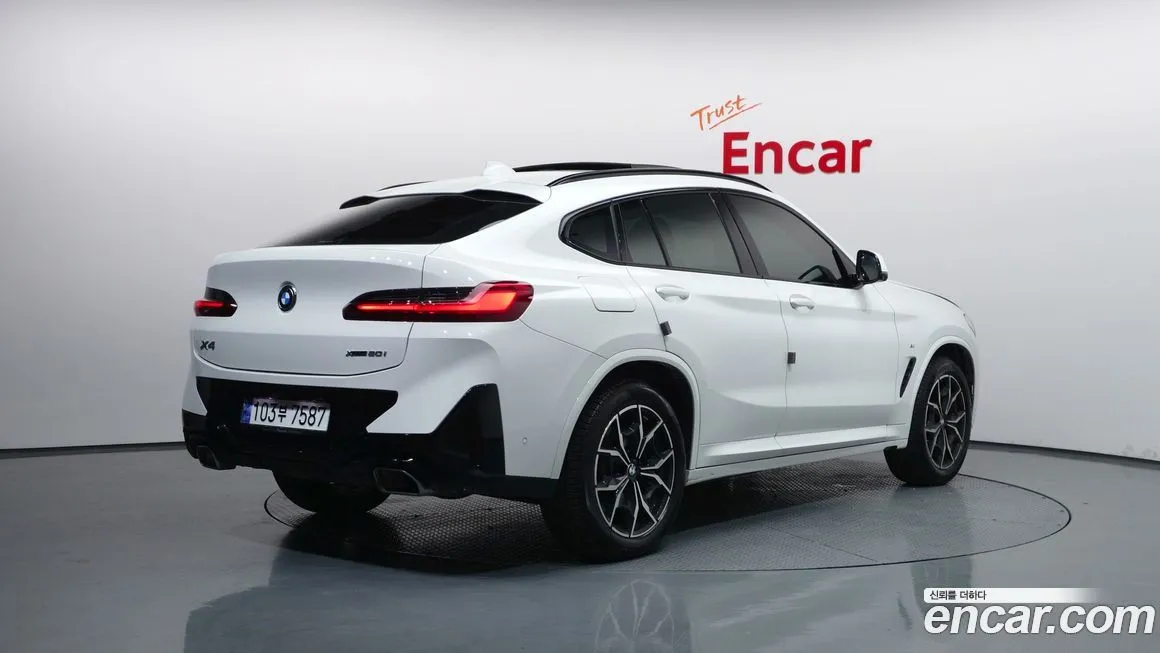 BMW X4 — фото 4