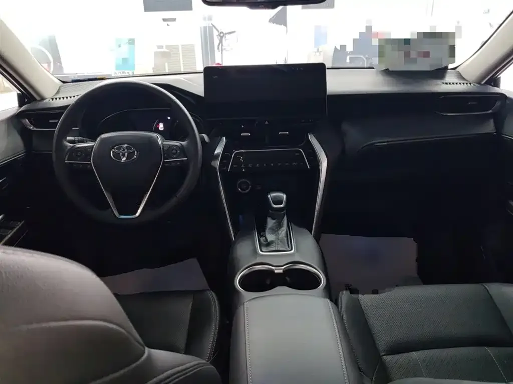 Toyota Harrier 2023 из CN, фото 4
