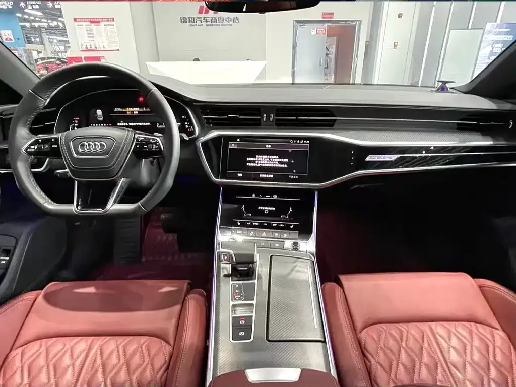 Audi A7L — фото 9