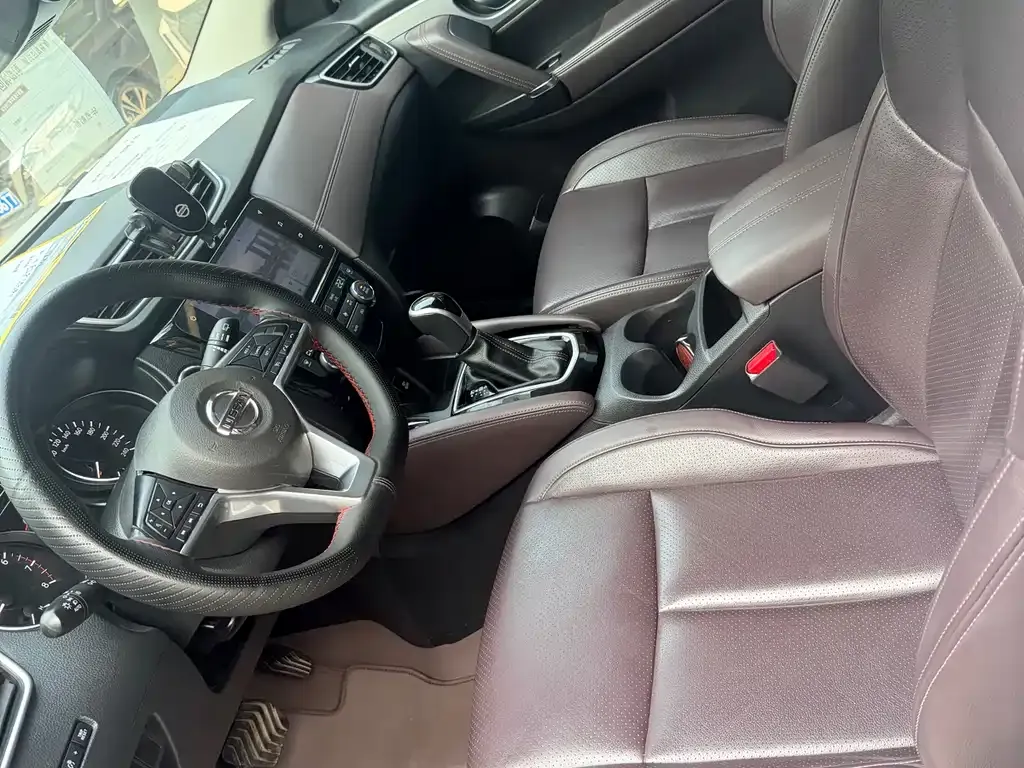 Nissan Qashqai — фото 5