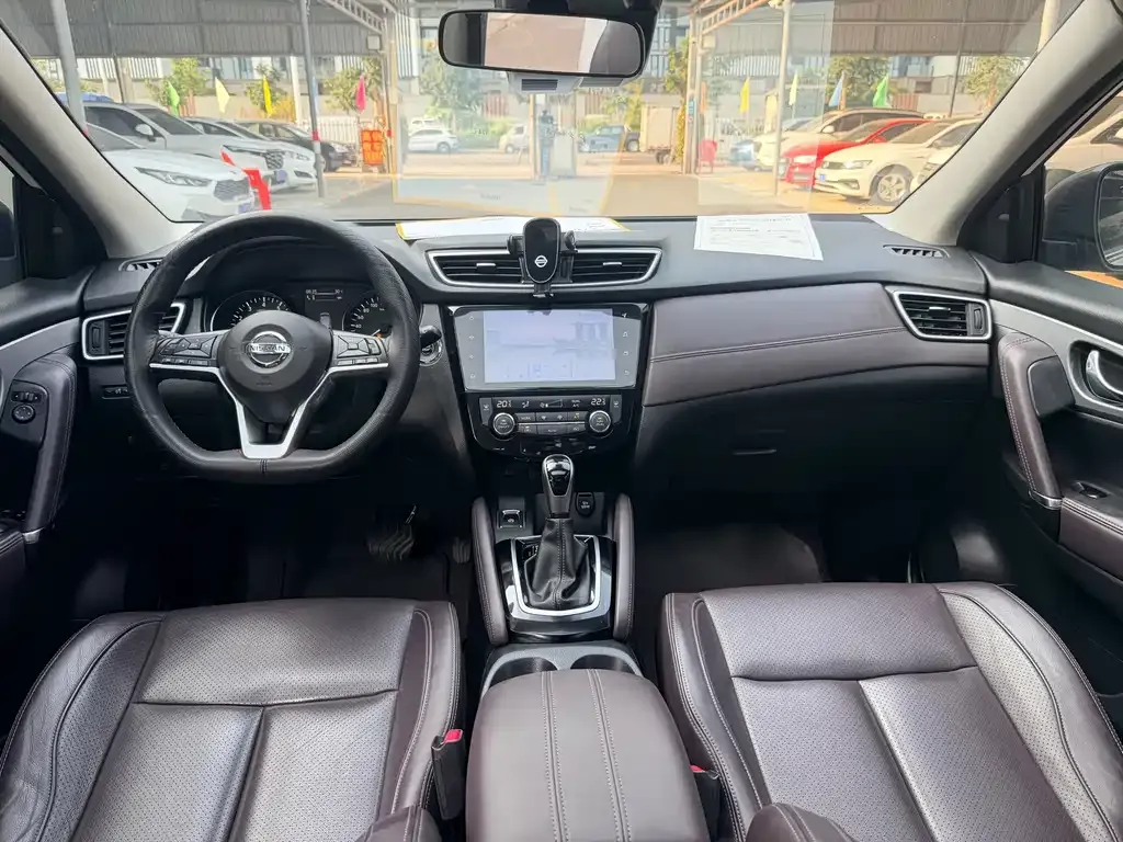 Nissan Qashqai — фото 6