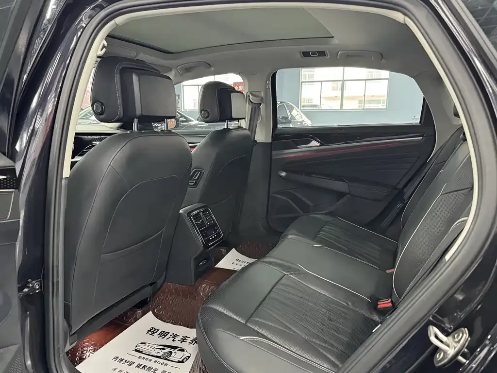 Volkswagen Passat — фото 3