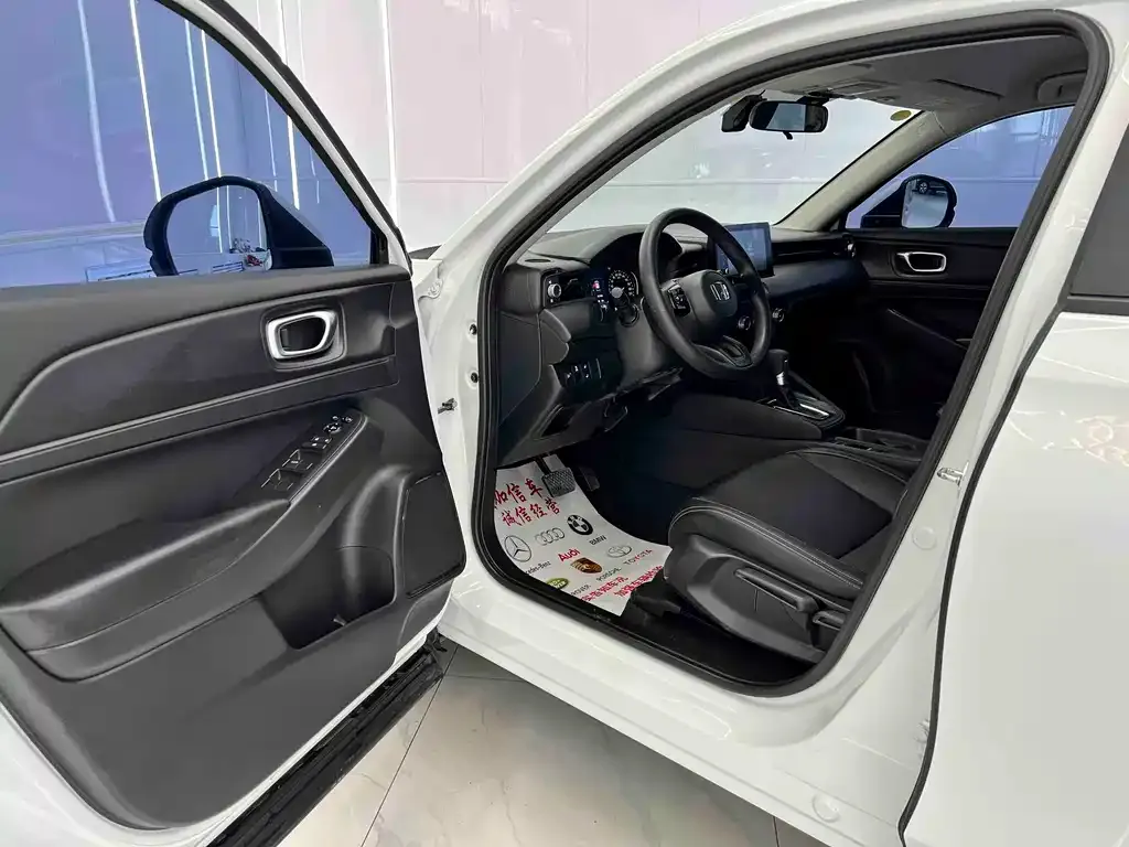 Honda Vezel 2023 из CN, фото 7