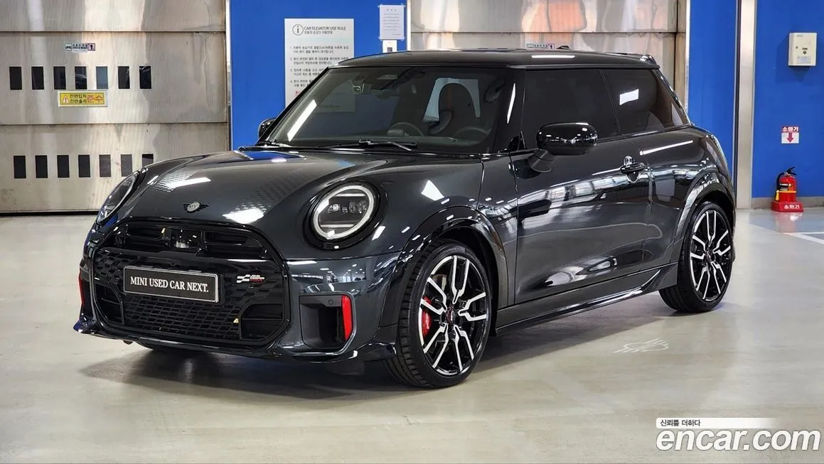 Mini Cooper JCW 1