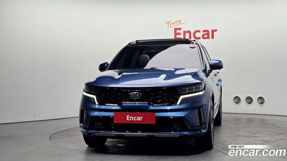 Kia Sorento — фото 7