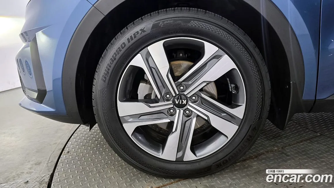 Kia Sorento — фото 6