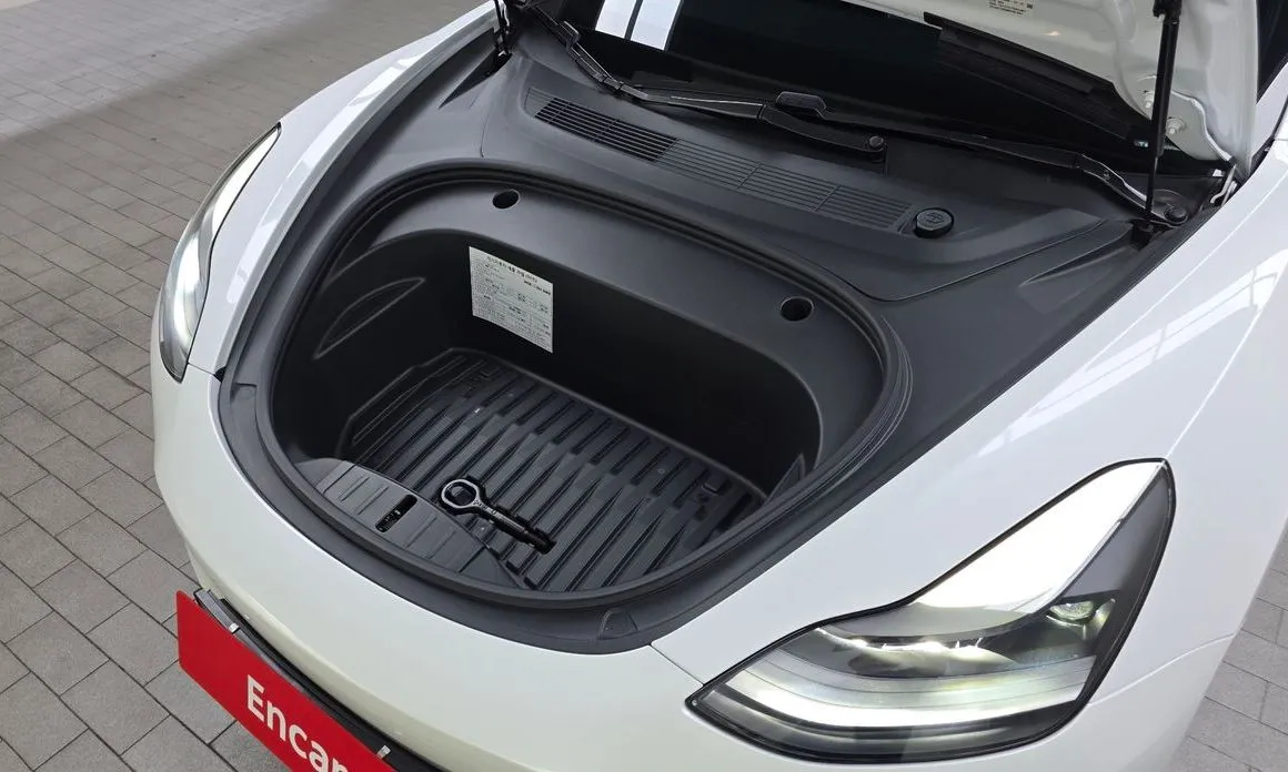 Tesla Model 3 — фото 6