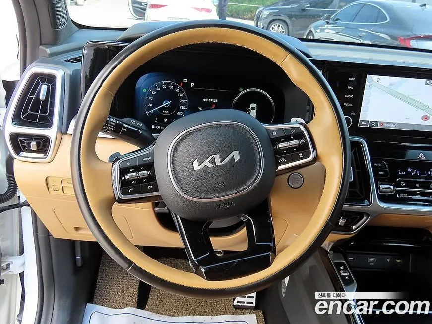 Kia Sorento — фото 10
