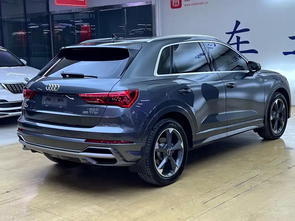 Audi Q3 — фото 6
