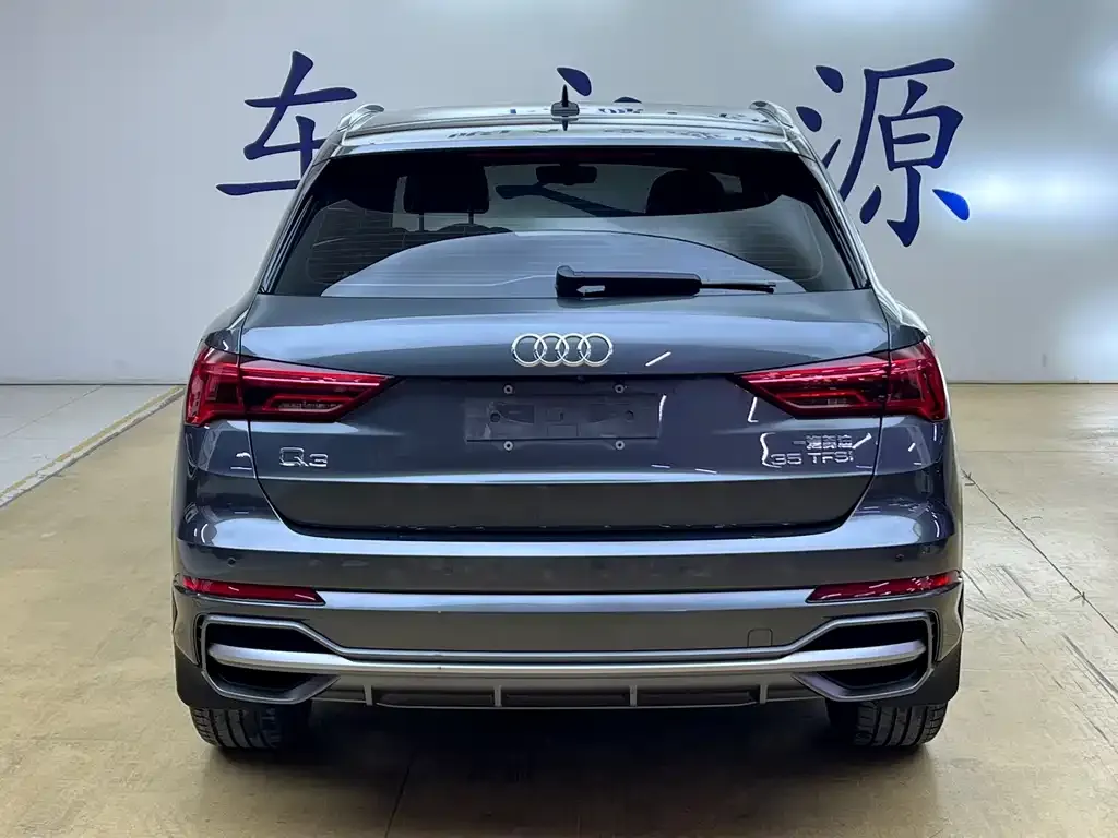 Audi Q3 — фото 10