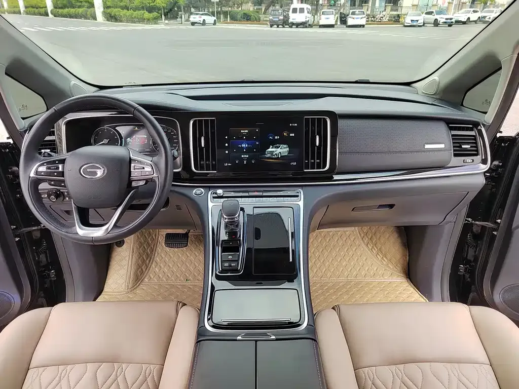 GAC Motor Trumpchi M8 — фото 3