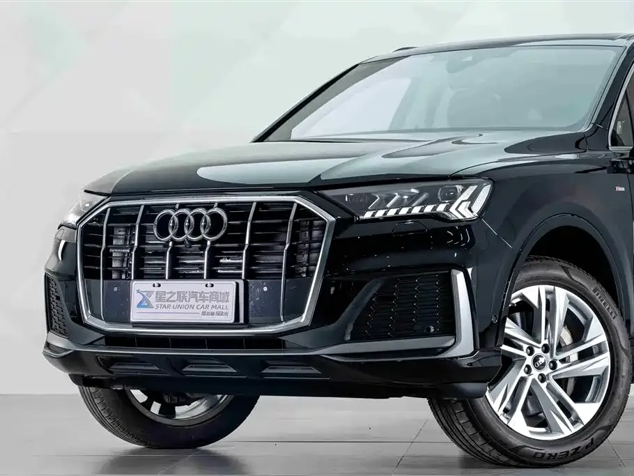Audi Q7 — фото 6