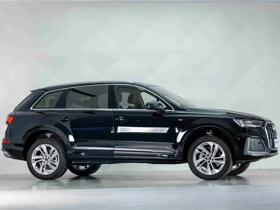 Audi Q7 — фото 3
